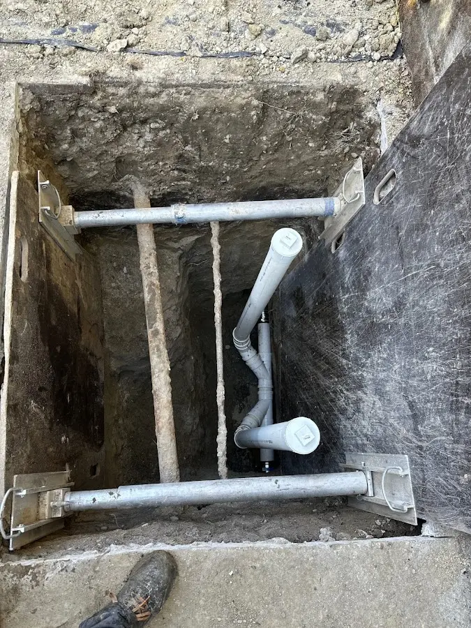 Experienced plumber completing Drain Cleaning work in Satellite Beach